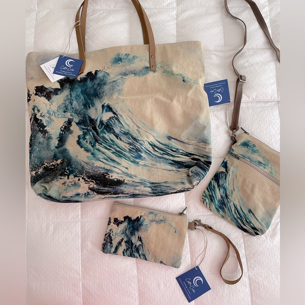 Tote, Crossbody & Wristlet Set